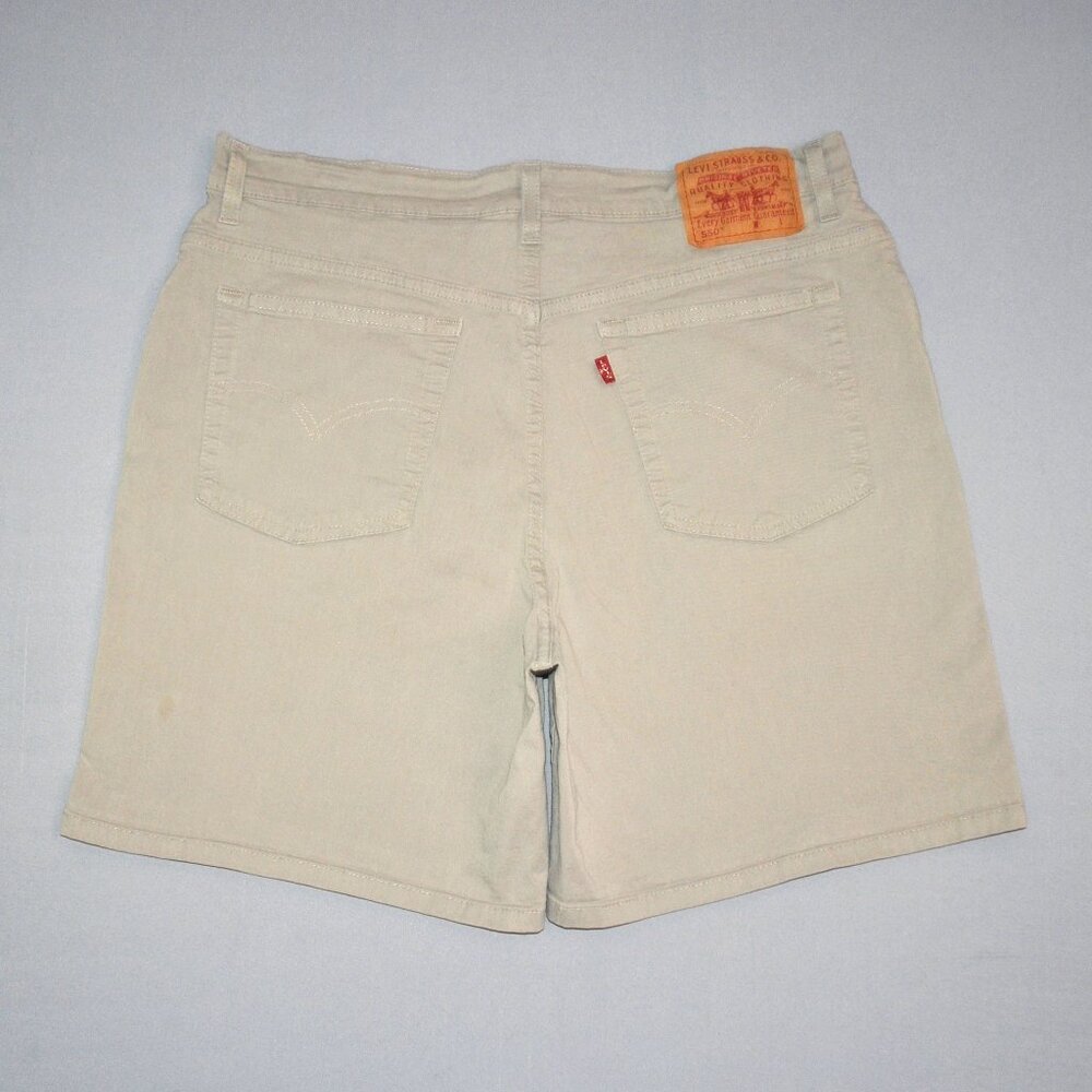 Levi's 550 Women's Size 16 Khaki Shorts